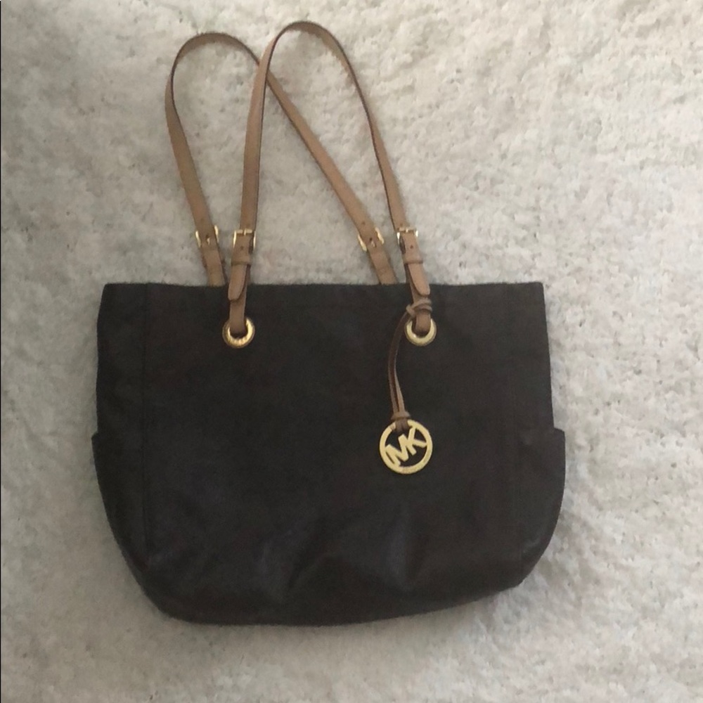 Micheal Kors bag